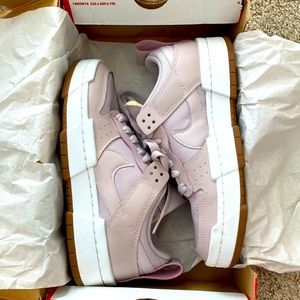 Nike Dunk Low Disrupt Platinum Violet